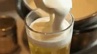 我怀念那个中风险只有一家奶茶店的上海！，上海多地调整为中风险地区