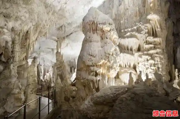 想体验《我的世界基岩版1.20正式版》全新钟乳石洞穴与发光生物吗? 想体验《我的世界基岩版1.20正式版》全新钟乳石洞穴与发光生物吗?