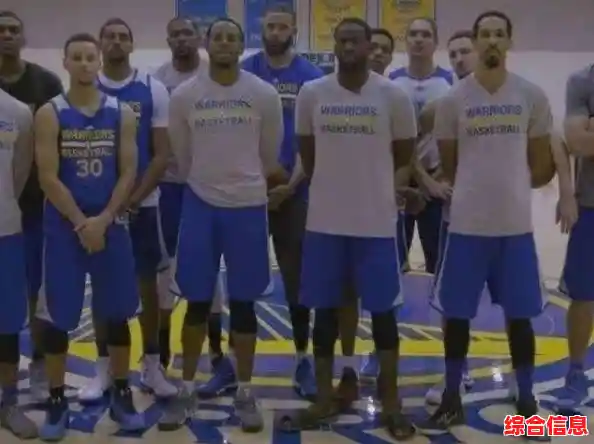 还在找一款能组建自己球队的足球游戏？实战十一人游戏》带你圆梦！