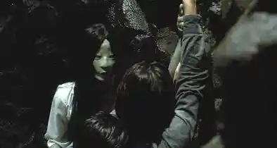 线索与尖叫并存，标本零正版》能否逃出生天？