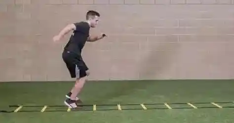 快速后退/练后退的动作