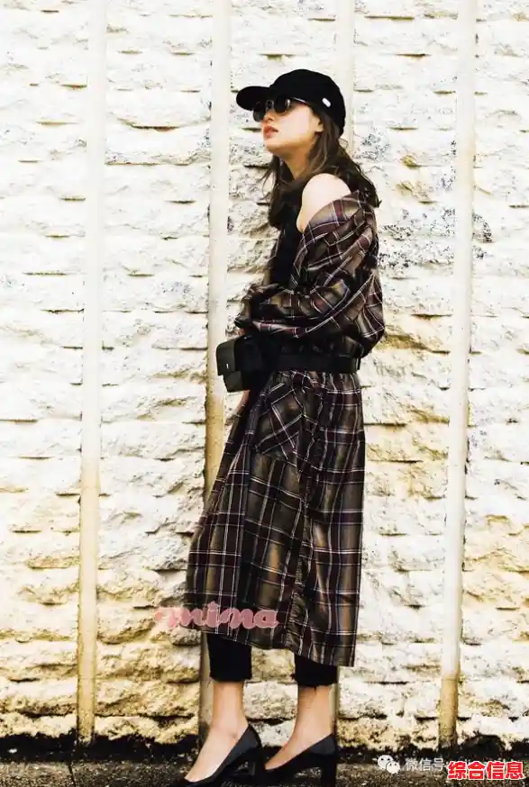 听说你爱搭配却懒得动手？时尚名家》的"站一会儿就换装"功能不来挑战下？