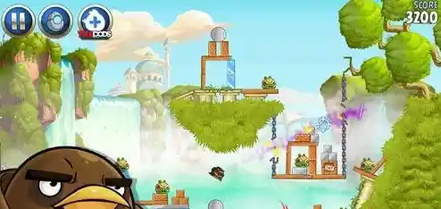 谁说闯关游戏不够刺激？愤怒的小鸟里约版》的抛物线战斗你尝试过吗？