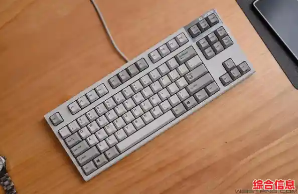 静音键盘带来静谧办公环境,让每一次敲击都轻柔无声 静音键盘带来静谧办公环境,让每一次敲击都轻柔无声
