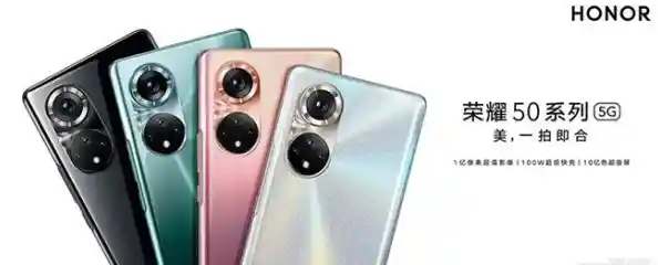 想体验复古像素世界的无尽探索？空之繁星》等你来战！