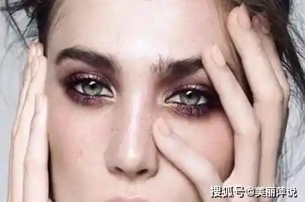 告别黑眼圈困扰:实用技巧助你重焕明亮双眸 告别黑眼圈困扰:实用技巧助你重焕明亮双眸
