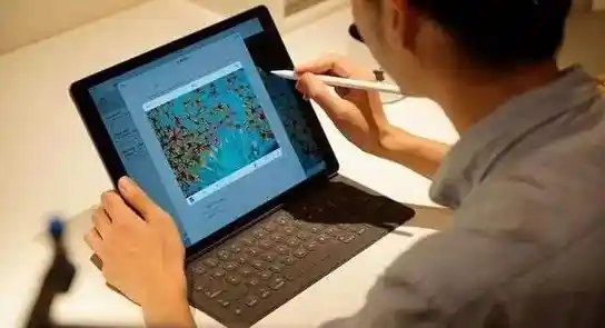 探索手写电脑的科技前沿：解锁未来办公与创作的新方式