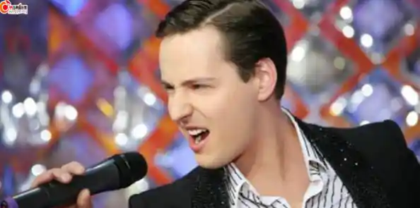 想体验文字与旋律的梦幻交织？试试大嘴歌唱家吧！