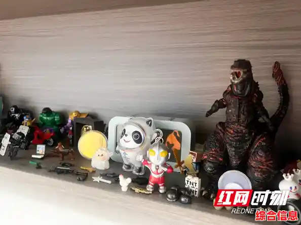 玩具手机:为孩子们打造充满想象与自由探索的成长空间 玩具手机:为孩子们打造充满想象与自由探索的成长空间